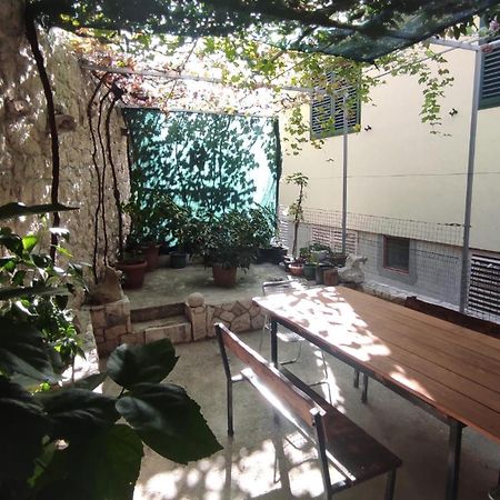 Luxury City Centre Apartment With Stunning View Omiš Eksteriør billede