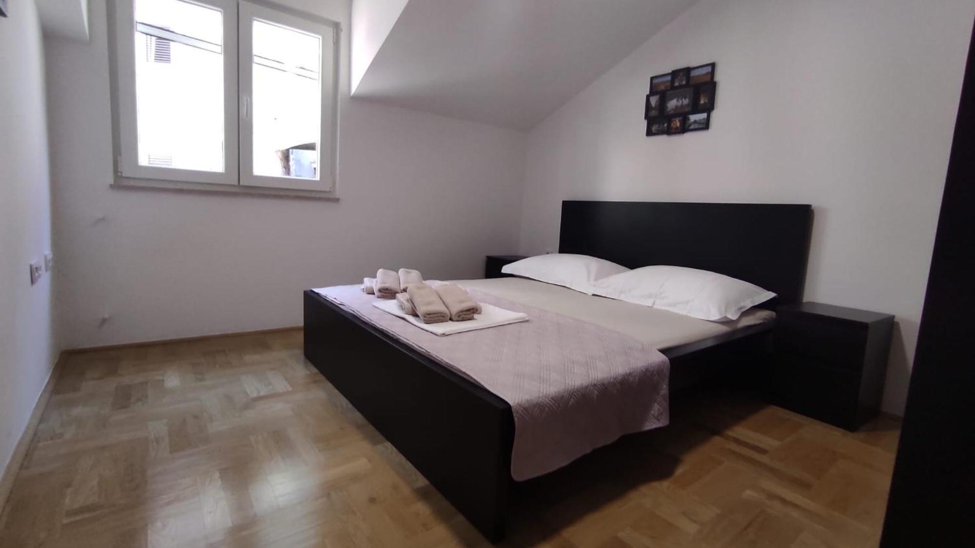Luxury City Centre Apartment With Stunning View Omiš Eksteriør billede