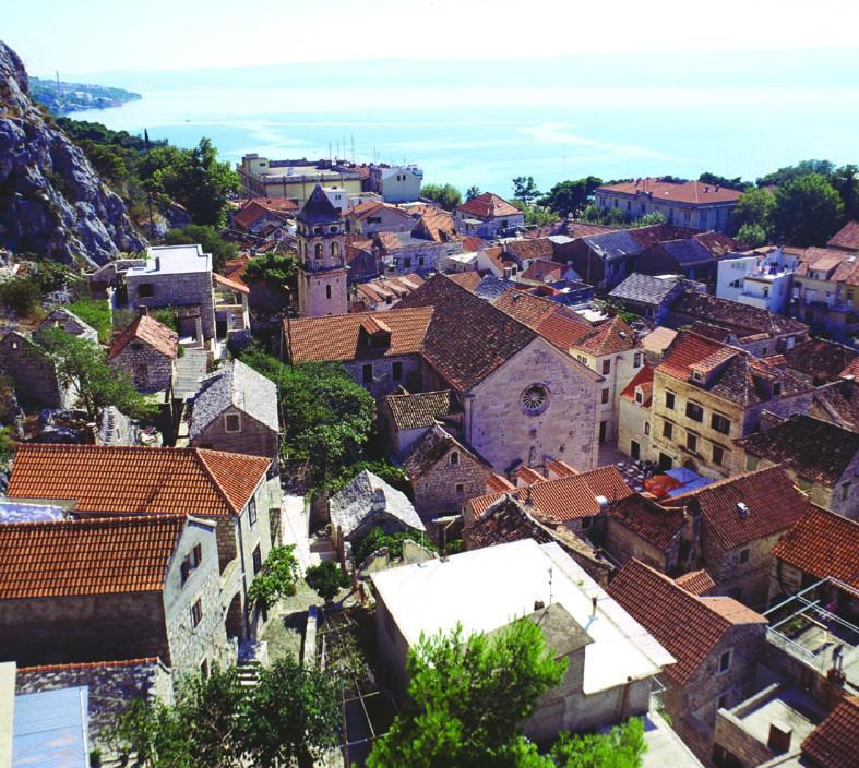 Luxury City Centre Apartment With Stunning View Omiš Eksteriør billede